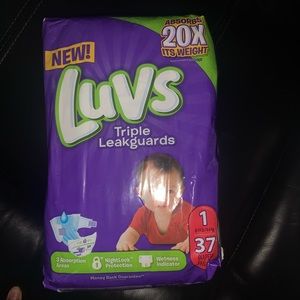 Luvs size 1 pampers